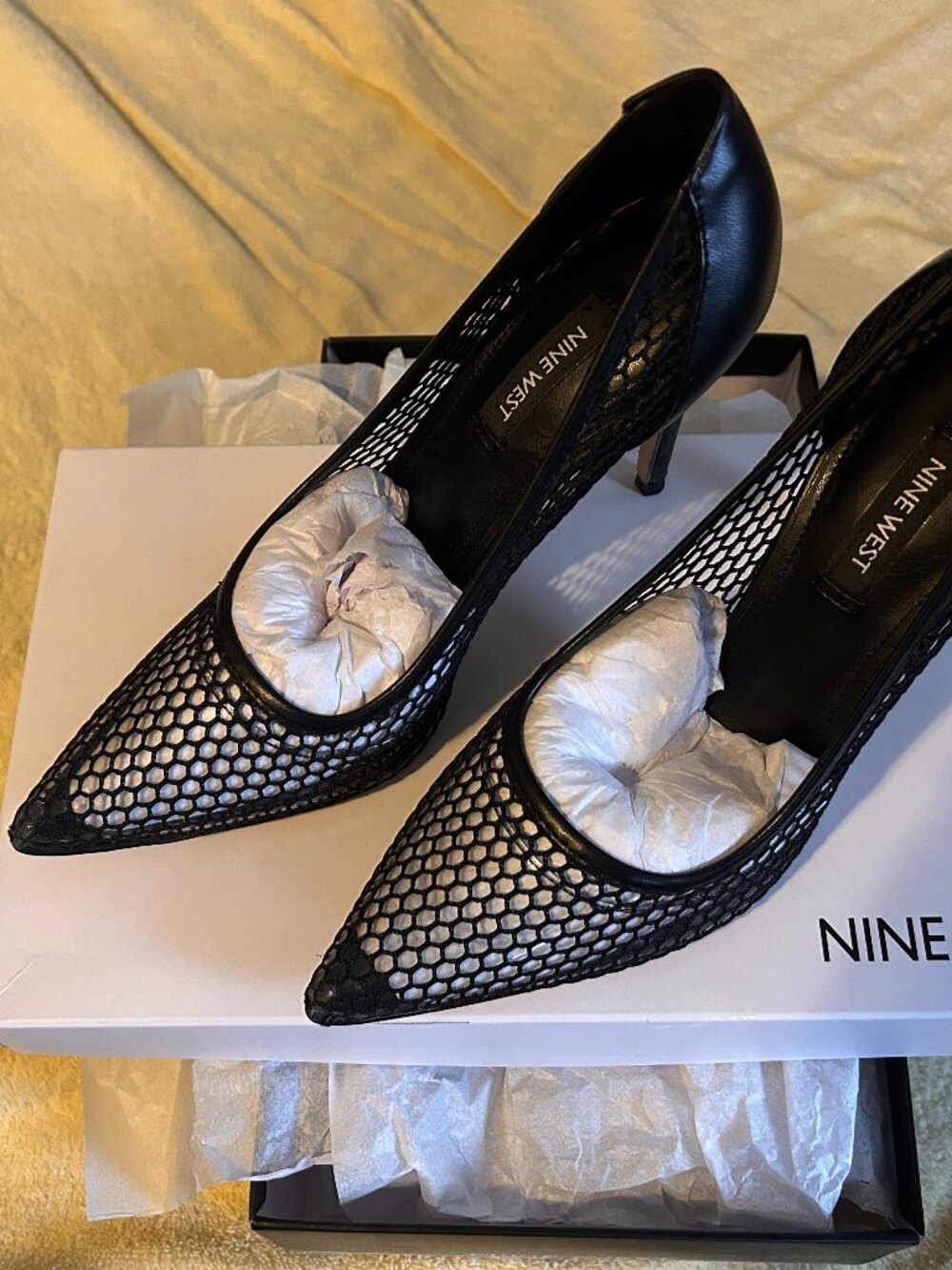 NINE WEST FLINGS2 Black Mesh Heels Pumps Size 6 Like New